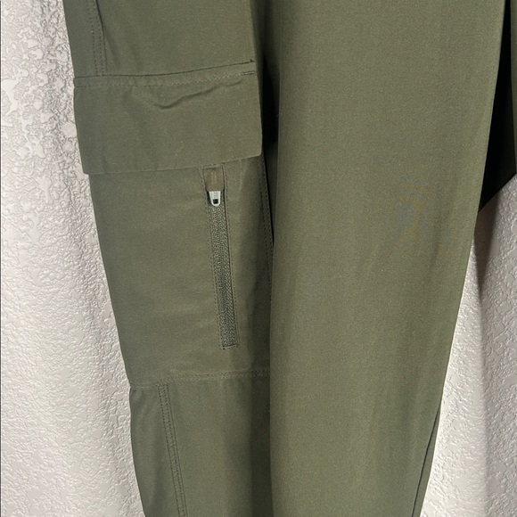 All in Motion Dark Green Active Athletic Athlesiure Jogger Pants Size Medium - Picture 4 of 6